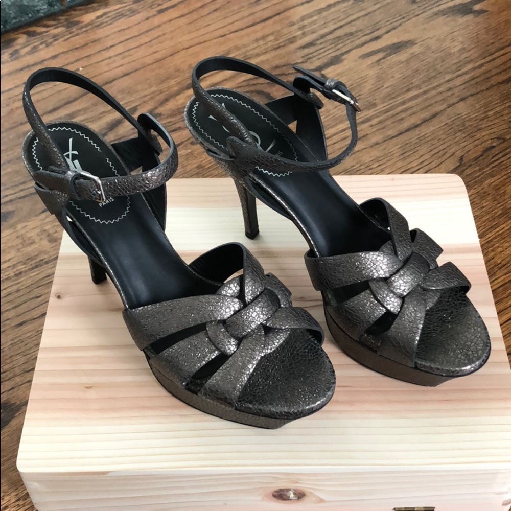 YSL Tribute Pumps - Very good condition!